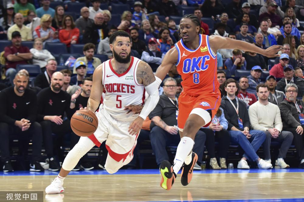 并在危机时 并在危机时